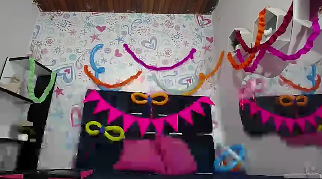 KOURTNEY-- online show from 03-02-25, 01:58