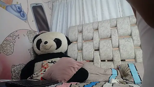 KOURTNEY-- online show from 03-09-26, 02:26