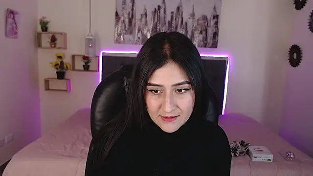 mia aira online show from 12-17-24, 08:21