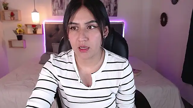 mia aira online show from 01-22-25, 08:06