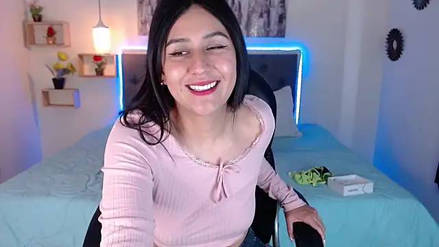 mia aira online show from 01-26-25, 04:41