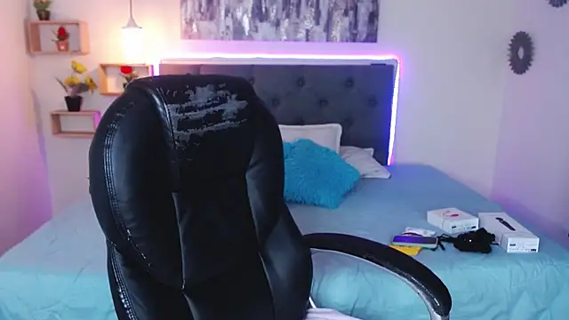 mia aira online show from 02-07-25, 08:42