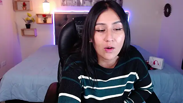 mia aira online show from 02-10-25, 08:10