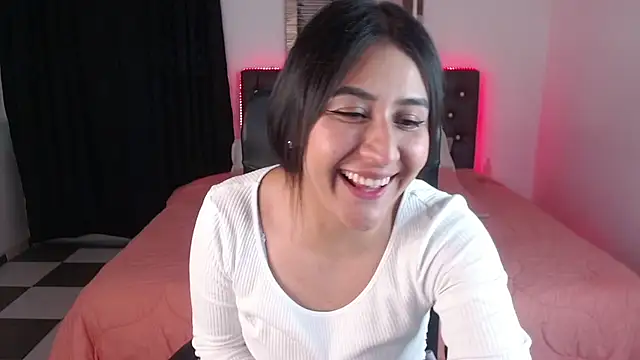 mia aira online show from 02-24-25, 07:19