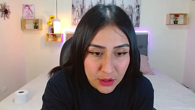 mia aira online show from 09-09-25, 03:22