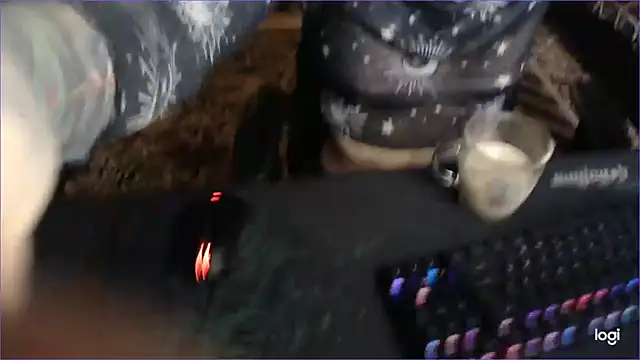 Snapshot of BroadFantasy chatting on 12-04-24, 12:14 BroadFantasy online show from 12-04-24, 12:14