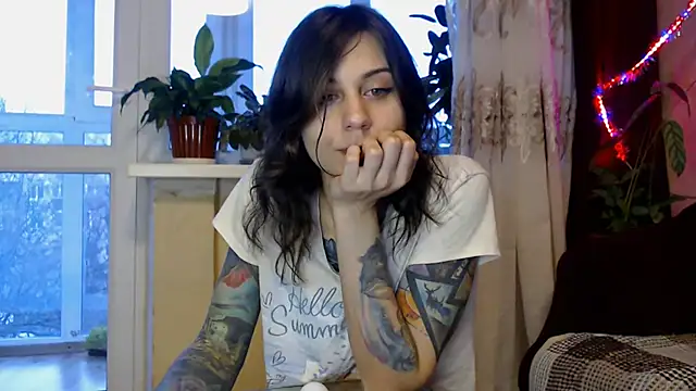 Snapshot of BroadFantasy chatting on 03-15-25, 03:37 BroadFantasy online show from 03-15-25, 03:37