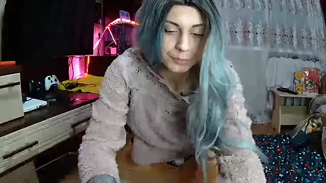 Snapshot of BroadFantasy chatting on 01-10-26, 05:37 BroadFantasy online show from 01-10-26, 05:37