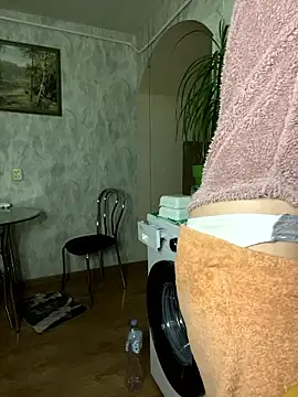 Snapshot of BroadFantasy chatting on 01-11-26, 02:55 BroadFantasy online show from 01-11-26, 02:55