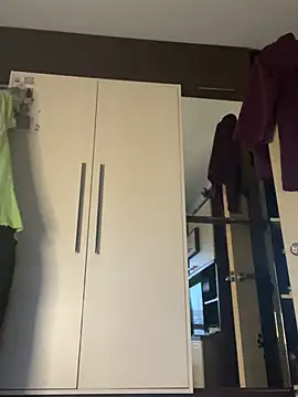 Snapshot of BroadFantasy chatting on 02-13-26, 02:24 BroadFantasy online show from 02-13-26, 02:24