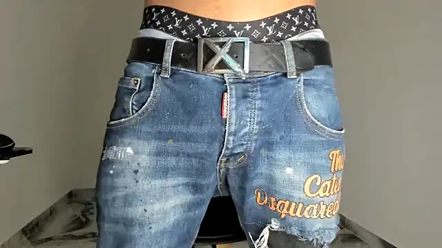 mikee scooth online show from 12-19-25, 07:48