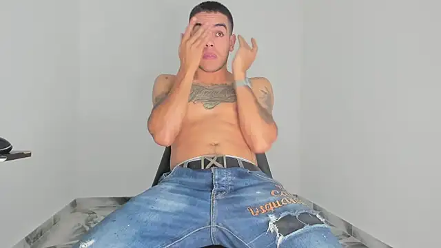 mikee scooth online show from 01-12-26, 08:14