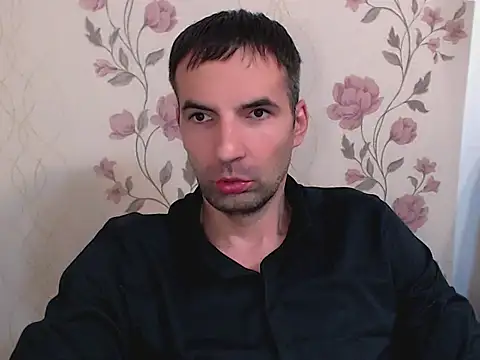 Leo 1617 online show from 10-24-25, 02:57