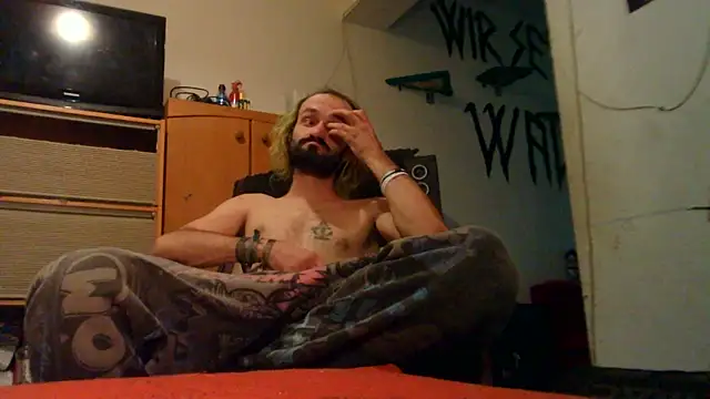 Snapshot of harterdome chatting on 09-19-25, 05:53 harterdome online show from 09-19-25, 05:53