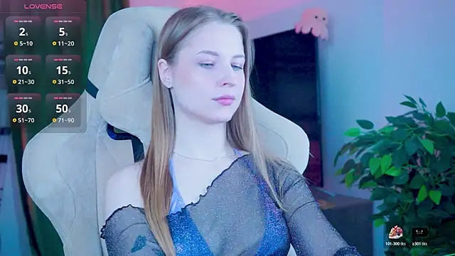 CuteMousee online show from 11-10-25, 05:39