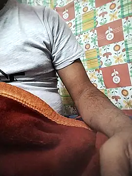 Snapshot of Priya-bhabi012 chatting on 11-28-25, 05:04 Priya-bhabi012 online show from 11-28-25, 05:04