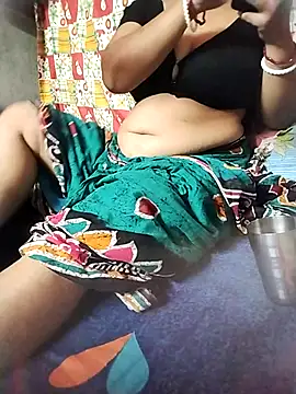 Snapshot of Priya-bhabi012 chatting on 11-30-25, 04:22 Priya-bhabi012 online show from 11-30-25, 04:22