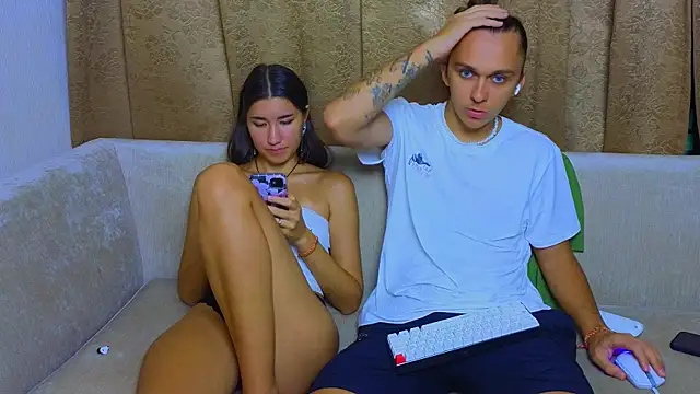 Snapshot of do_u_know_them chatting on 02-25-25, 12:24 do u know them online show from 02-25-25, 12:24