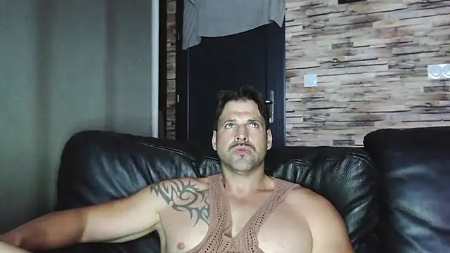 XxBigboybandxX online show from 10-22-25, 05:24