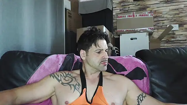 XxBigboybandxX online show from 04-17-26, 01:03