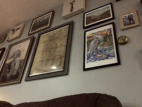 Icebearsticlese online show from 04-18-26, 12:47