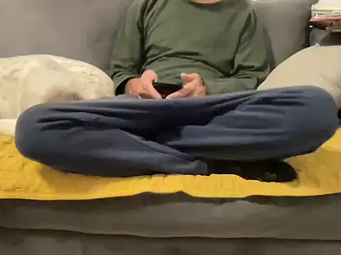 4small4inchlol online show from 12-14-25, 06:12