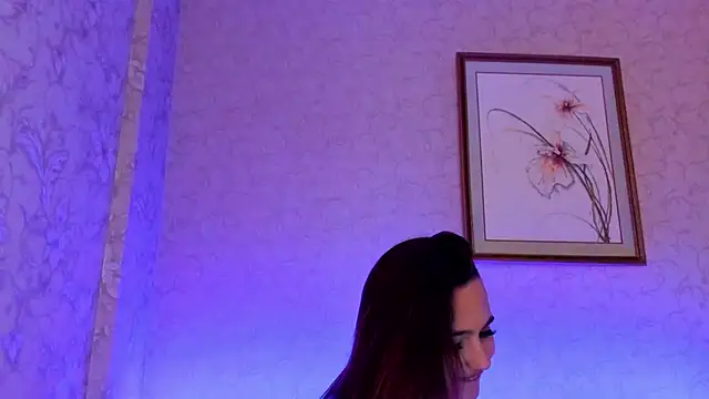 emma77  online show from 03-11-25, 12:44