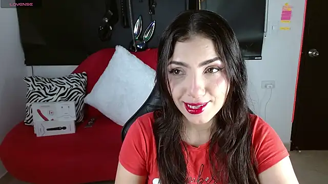 Carolaine69  online show from 04-17-26, 01:36