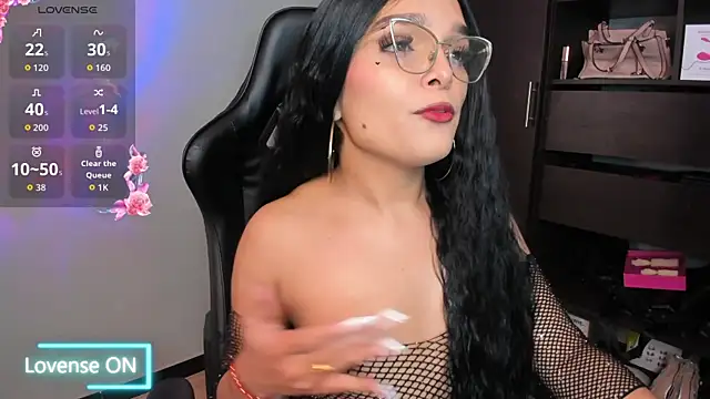 MeganDaviees online show from 10-04-25, 01:36