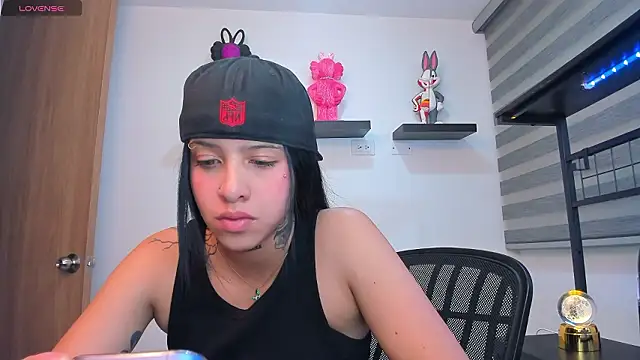 Gangster Girl online show from 02-10-26, 03:10