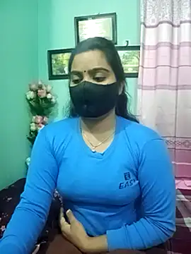 Snapshot of Amisha-2 chatting on 01-02-25, 10:37 Amisha-2 online show from 01-02-25, 10:37