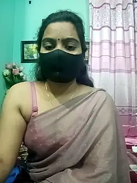 Snapshot of Amisha-2 chatting on 01-02-25, 01:40 Amisha-2 online show from 01-02-25, 01:40