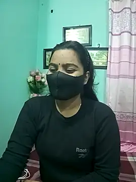 Snapshot of Amisha-2 chatting on 01-03-25, 10:09 Amisha-2 online show from 01-03-25, 10:09