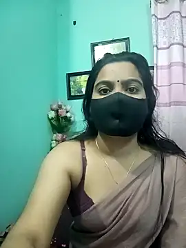 Snapshot of Amisha-2 chatting on 01-05-25, 11:04 Amisha-2 online show from 01-05-25, 11:04