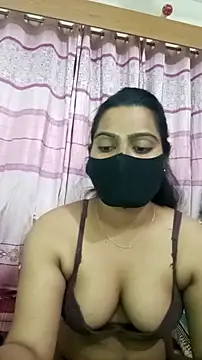 Snapshot of Amisha-2 chatting on 05-11-26, 08:39 Amisha-2 online show from 05-11-26, 08:39