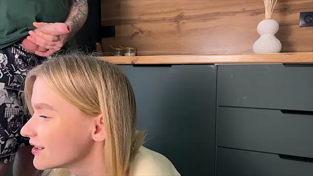 Adelovenick online show from 02-15-26, 07:38