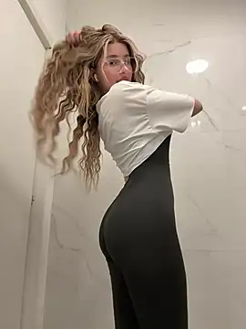 AvaShayy online show from 03-06-25, 08:08