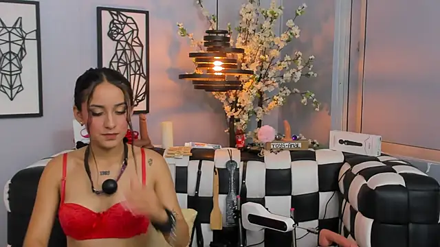 SARAFOXX  online show from 12-22-24, 02:49