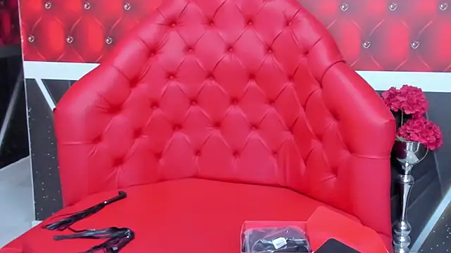 SARAFOXX  online show from 02-07-25, 12:06