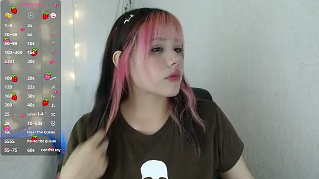 mixie cute online show from 12-22-24, 08:58