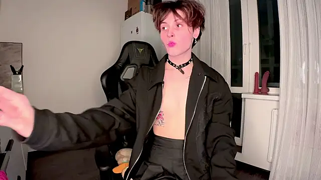 Snapshot of princeofsuccubs chatting on 02-05-25, 01:47 princeofsuccubs online show from 02-05-25, 01:47