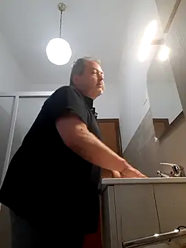 bluangelo online show from 04-28-26, 04:34