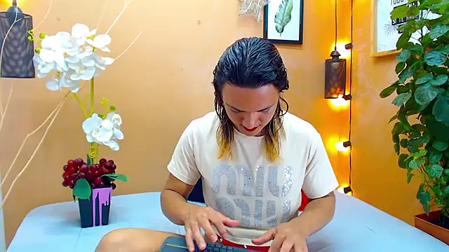 aslyhernandez 7 online show from 10-16-25, 03:35