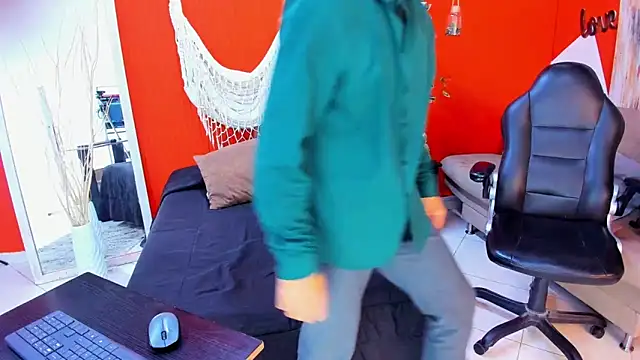 aslyhernandez 7 online show from 04-21-26, 09:59