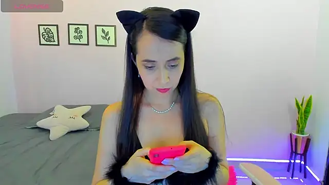 Snapshot of sophie_pazz chatting on 10-27-25, 10:25 sophie pazz online show from 10-27-25, 10:25