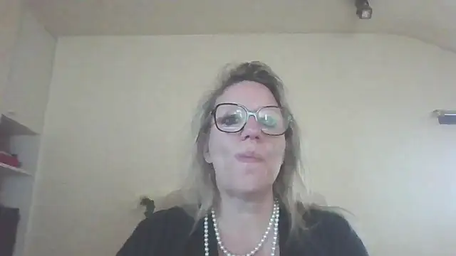 Silkesquirt online show from 09-23-25, 07:00