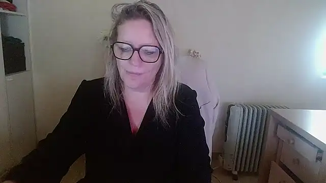 Silkesquirt online show from 10-10-25, 08:13