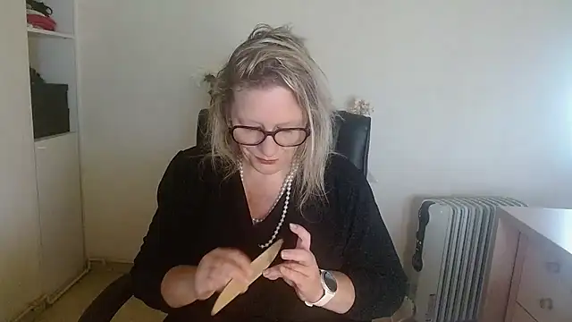 Silkesquirt online show from 10-22-25, 07:52