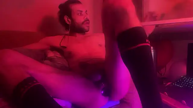 P4RtYBOII92 online show from 12-22-24, 06:26