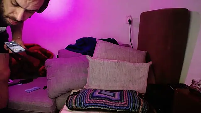 P4RtYBOII92 online show from 03-08-26, 02:04